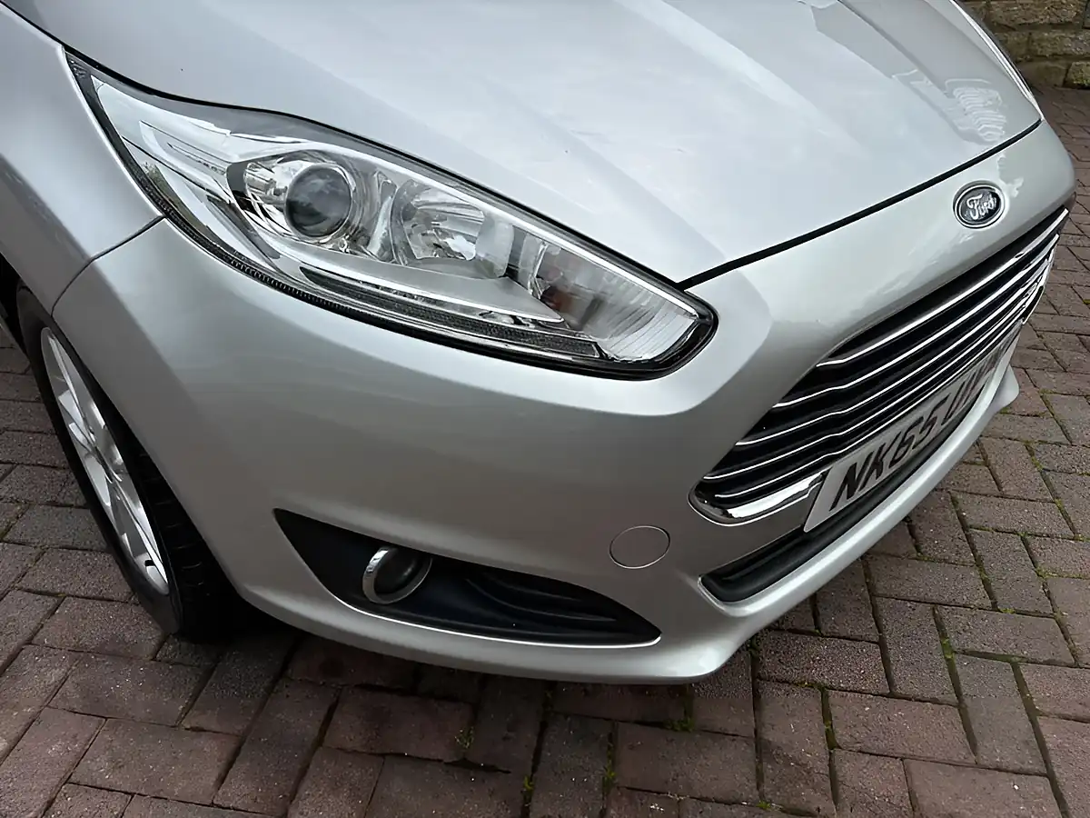 Used 2015 Ford Fiesta Zetec Silver - Interior and Exterior details 19