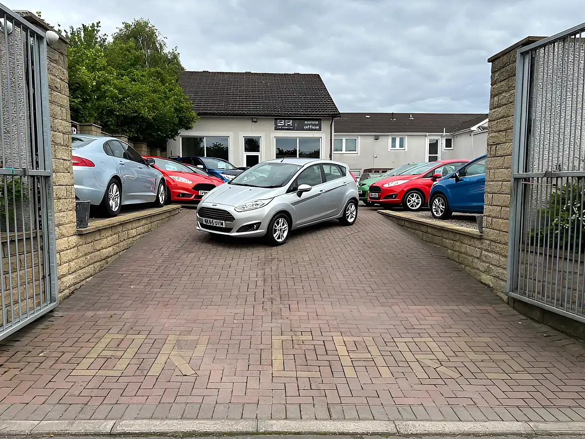 Used 2015 Ford Fiesta Zetec Silver - Interior and Exterior details 3