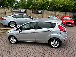 Used 2015 Ford Fiesta Zetec Silver - Interior and Exterior details 8