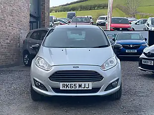 Used 2015 Ford Fiesta Zetec Silver - Interior and Exterior details 2