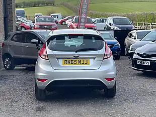 Used 2015 Ford Fiesta Zetec Silver - Interior and Exterior details 5