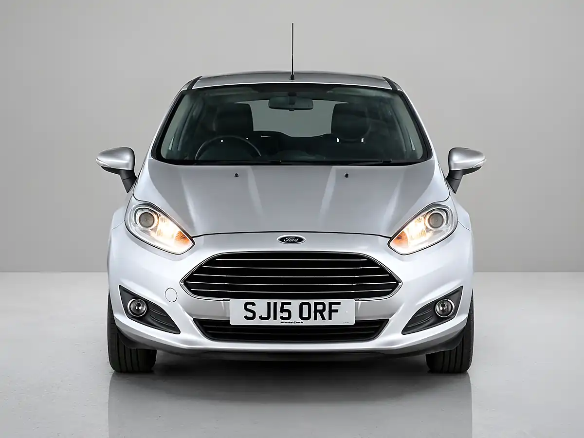 Used 2015 Ford Fiesta Zetec Silver - Interior and Exterior details 3