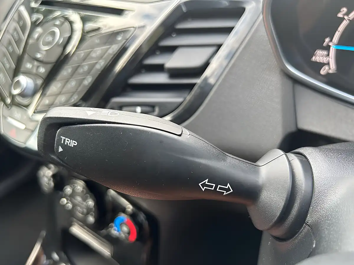 Used 2015 Ford Fiesta Zetec Silver - Interior and Exterior details 13