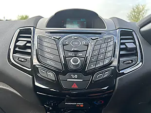 Used 2015 Ford Fiesta Zetec Silver - Interior and Exterior details 15