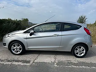 Used 2015 Ford Fiesta Zetec Silver - Interior and Exterior details 5