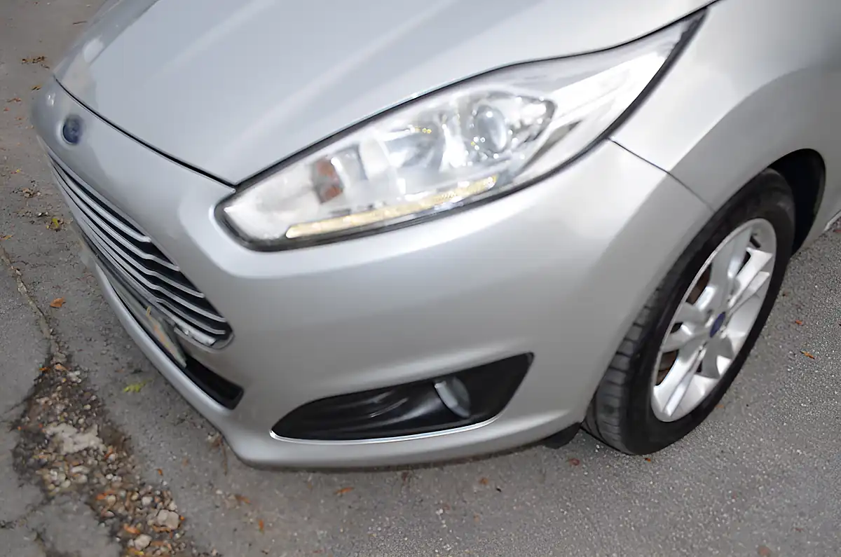 Used 2015 Ford Fiesta Zetec Silver - Interior and Exterior details 12