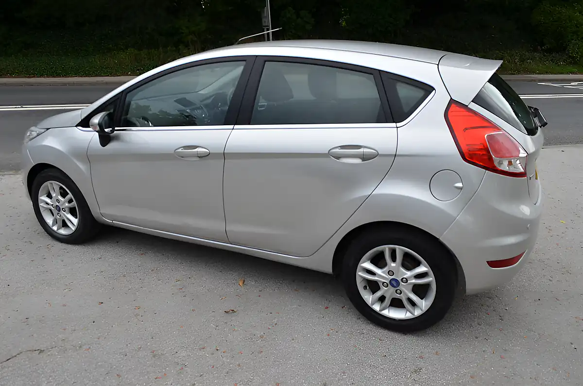 Used 2015 Ford Fiesta Zetec Silver - Interior and Exterior details 7