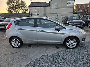 Used 2015 Ford Fiesta Zetec Silver - Interior and Exterior details 5