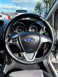 Used 2015 Ford Fiesta Zetec Silver - Interior and Exterior details 15