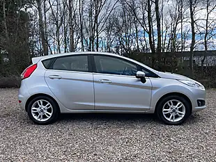 Used 2015 Ford Fiesta Zetec Silver - Interior and Exterior details 5