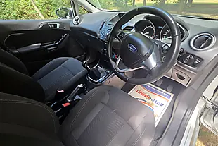 Used 2015 Ford Fiesta Zetec Silver - Interior and Exterior details 14