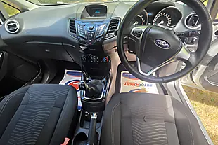 Used 2015 Ford Fiesta Zetec Silver - Interior and Exterior details 15