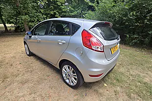 Used 2015 Ford Fiesta Zetec Silver - Interior and Exterior details 5