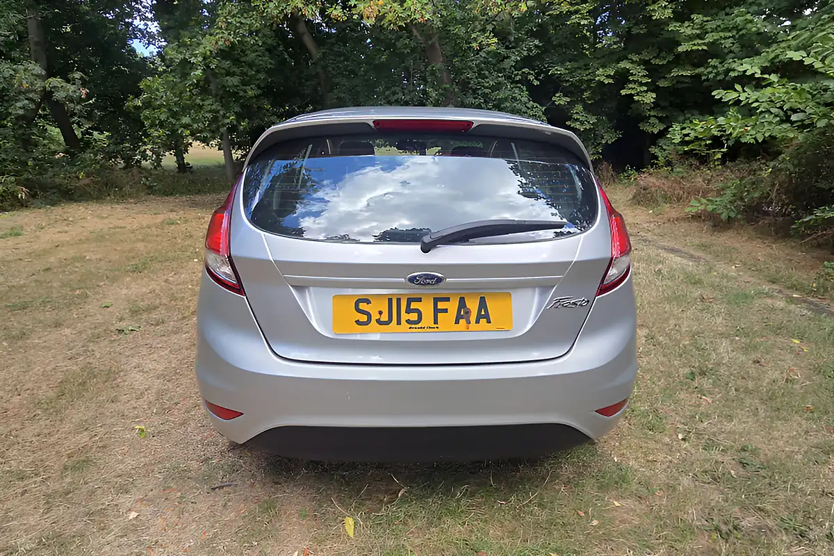 Used 2015 Ford Fiesta Zetec Silver - Interior and Exterior details 6