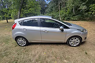 Used 2015 Ford Fiesta Zetec Silver - Interior and Exterior details 9