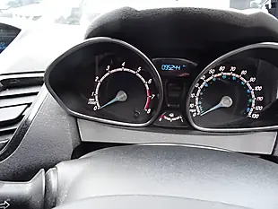 Used 2015 Ford Fiesta Zetec Silver - Interior and Exterior details 14