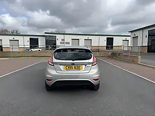 Used 2015 Ford Fiesta Zetec Silver - Interior and Exterior details 10