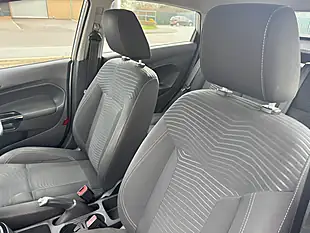 Used 2015 Ford Fiesta Zetec Silver - Interior and Exterior details 15