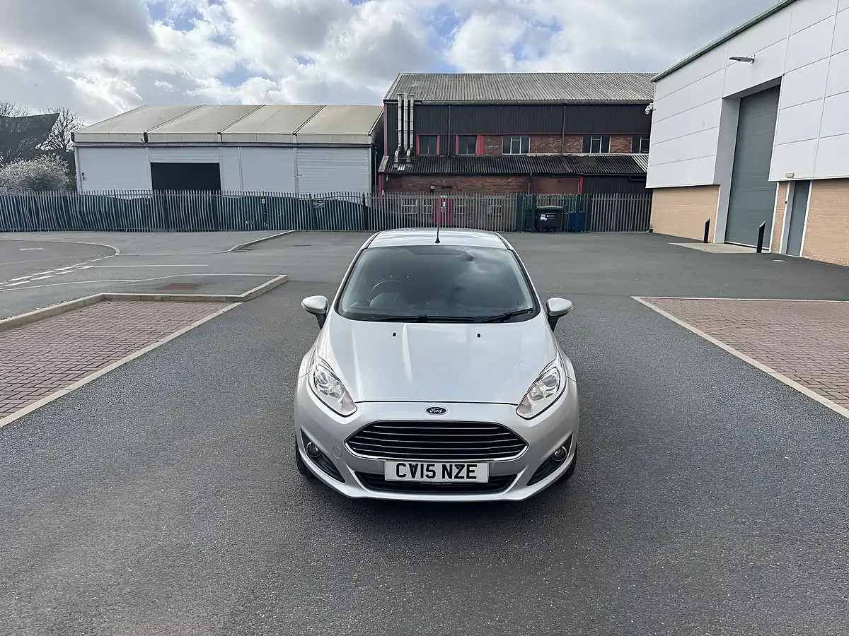 Used 2015 Ford Fiesta Zetec Silver - Interior and Exterior details 2