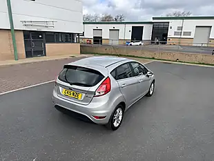 Used 2015 Ford Fiesta Zetec Silver - Interior and Exterior details 8
