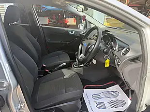 Used 2015 Ford Fiesta Zetec Silver - Interior and Exterior details 14