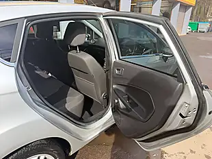 Used 2015 Ford Fiesta Zetec Silver - Interior and Exterior details 17