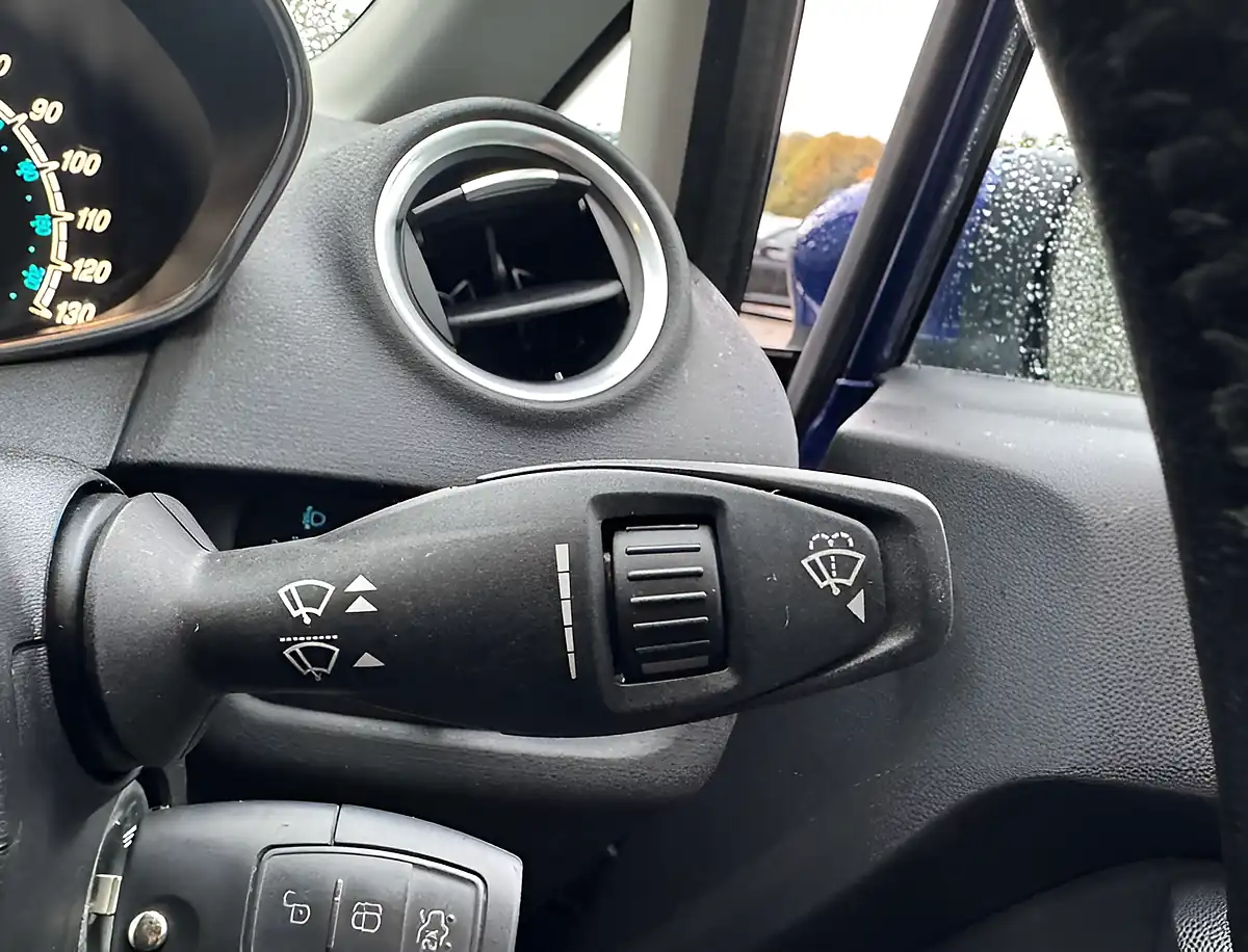 Used 2015 Ford Fiesta Zetec T Blue - Interior and Exterior details 13