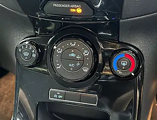 Used 2015 Ford Fiesta Zetec T Blue - Interior and Exterior details 16