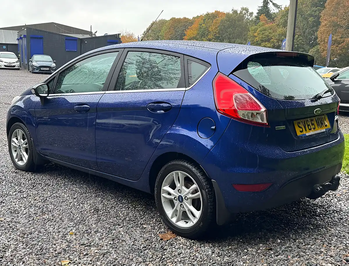 Used 2015 Ford Fiesta Zetec T Blue - Interior and Exterior details 5