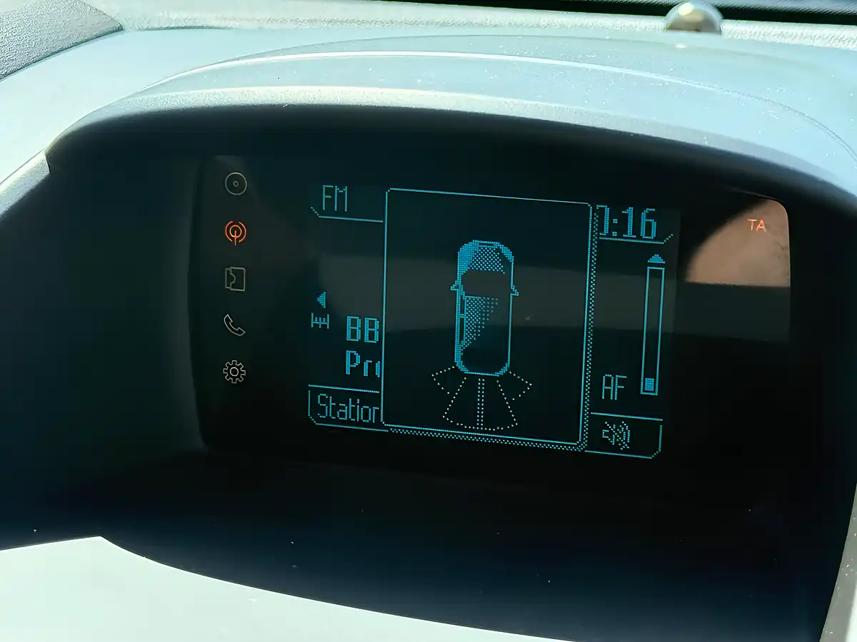 Used 2015 Ford Fiesta Zetec Turquoise - Interior and Exterior details 12