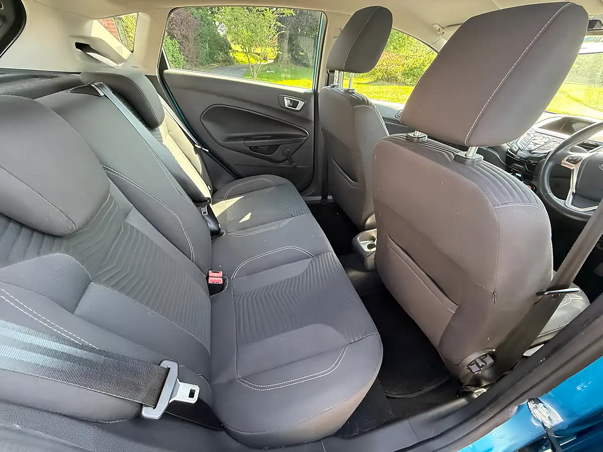 Used 2015 Ford Fiesta Zetec Turquoise - Interior and Exterior details 14