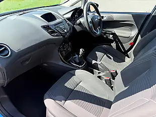 Used 2015 Ford Fiesta Zetec Turquoise - Interior and Exterior details 16