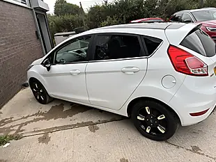 Used 2015 Ford Fiesta Zetec White Edition Autumn White - Interior and Exterior details 14