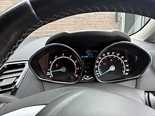Used 2015 Ford Fiesta Zetec White Edition Autumn White - Interior and Exterior details 19