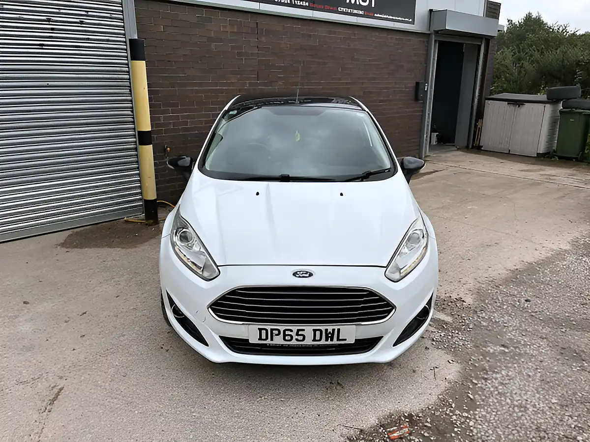 Used 2015 Ford Fiesta Zetec White Edition Autumn White - Interior and Exterior details 2