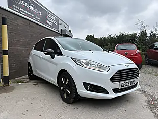 Used 2015 Ford Fiesta Zetec White Edition Autumn White - Interior and Exterior details 4