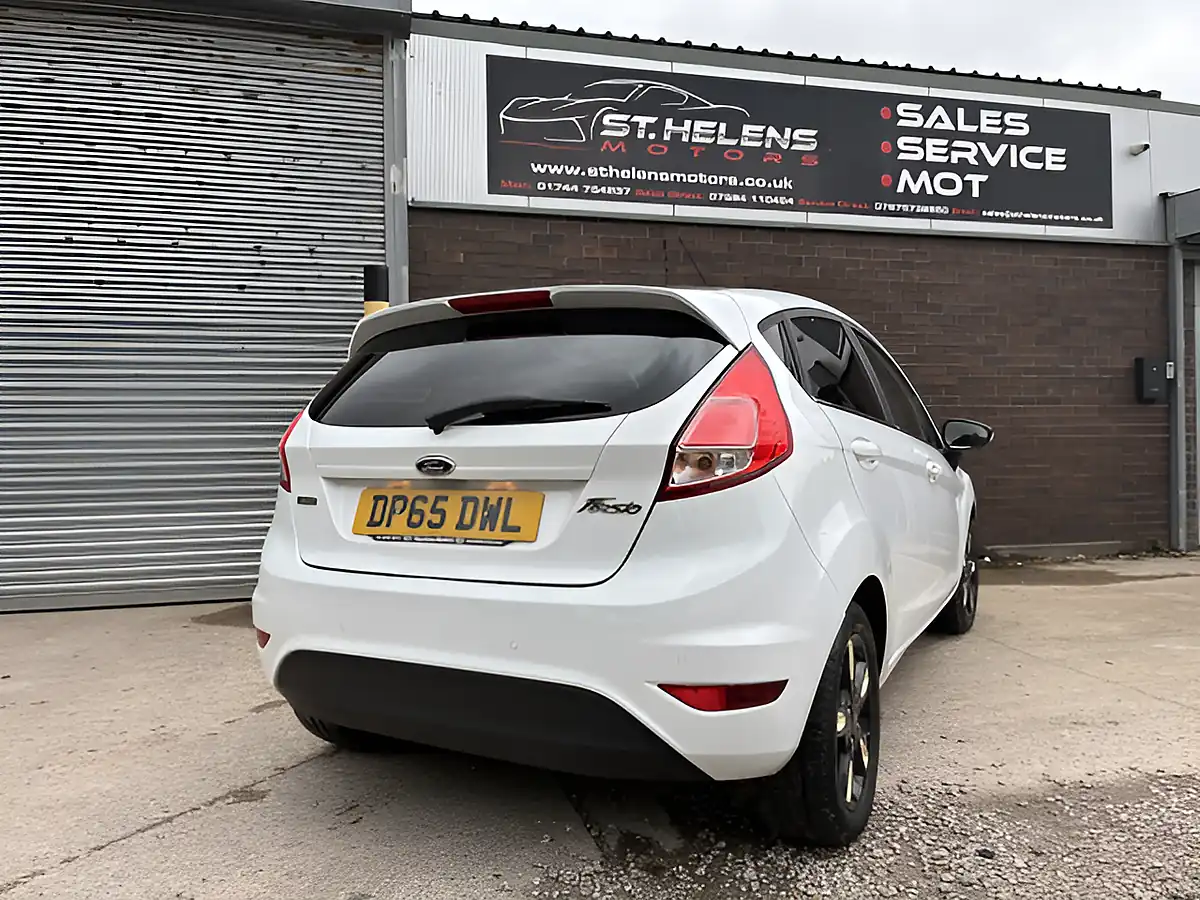 Used 2015 Ford Fiesta Zetec White Edition Autumn White - Interior and Exterior details 9
