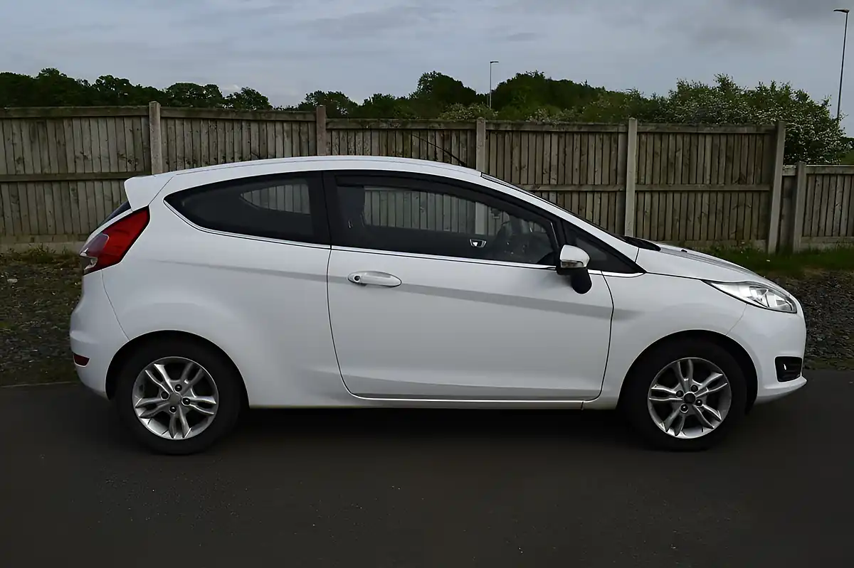 Used 2015 Ford Fiesta Zetec White - Interior and Exterior details 14
