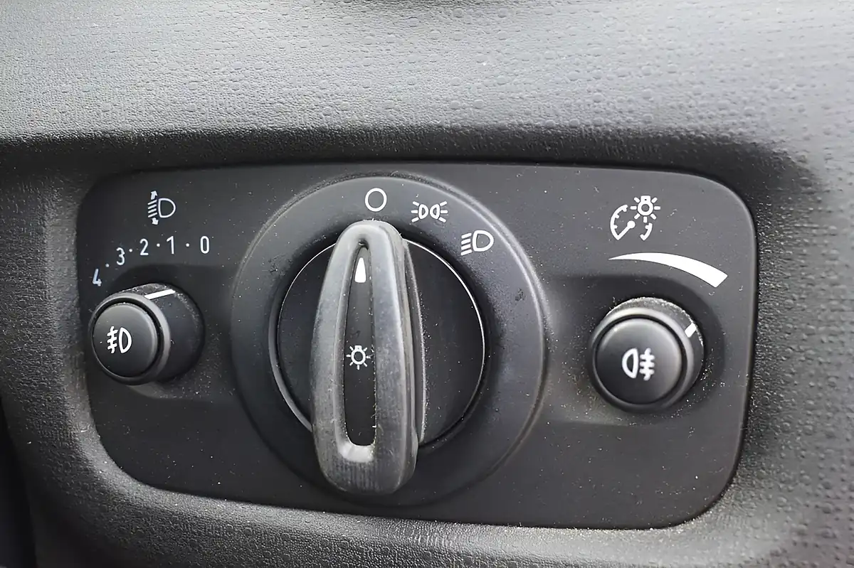 Used 2015 Ford Fiesta Zetec White - Interior and Exterior details 17