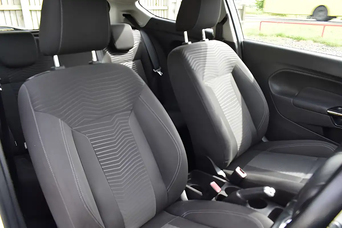 Used 2015 Ford Fiesta Zetec White - Interior and Exterior details 8