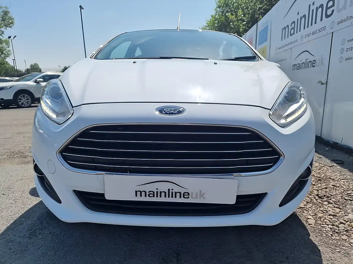 Used 2015 Ford Fiesta Zetec White - Interior and Exterior details 2