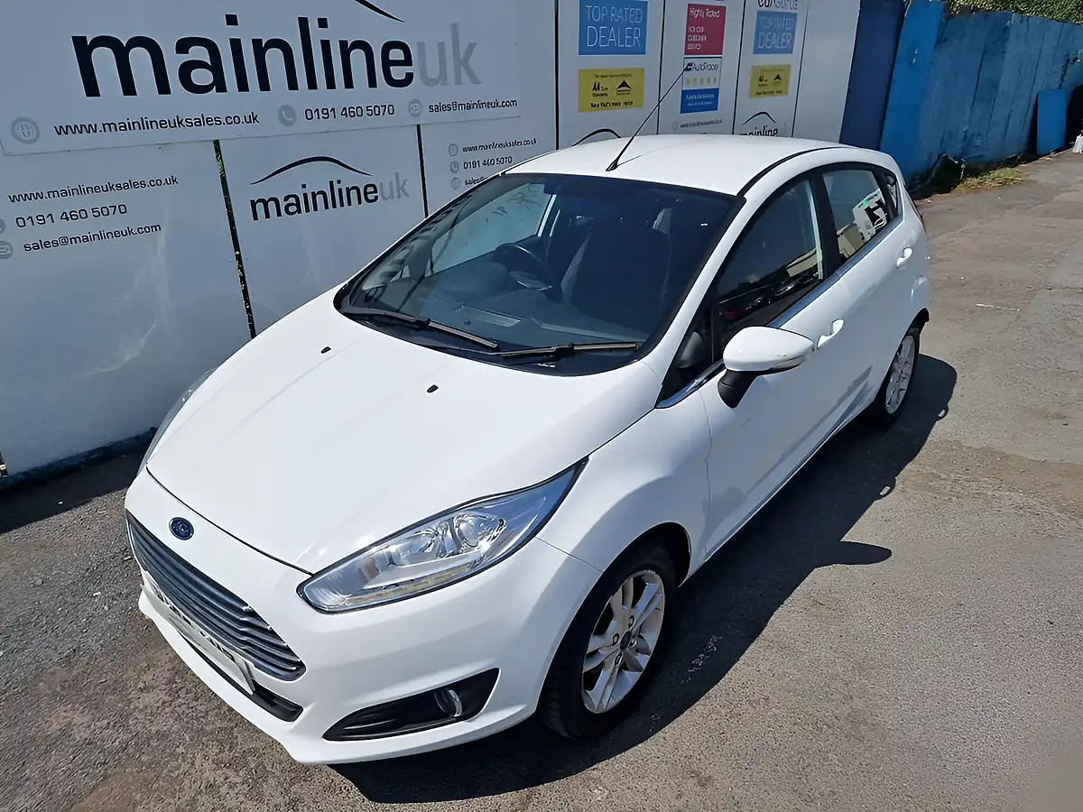Used 2015 Ford Fiesta Zetec White - Interior and Exterior details 4