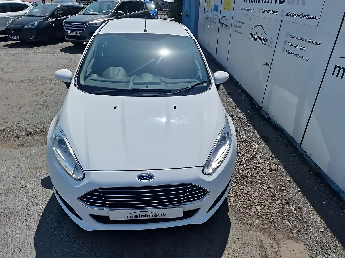 Used 2015 Ford Fiesta Zetec White - Interior and Exterior details 8