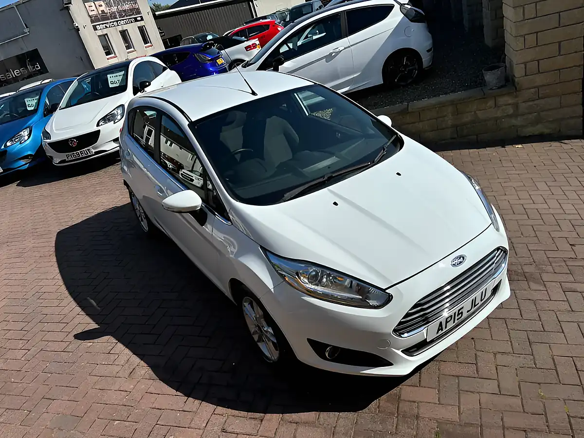 Used 2015 Ford Fiesta Zetec White - Interior and Exterior details 10