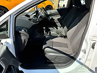 Used 2015 Ford Fiesta Zetec White - Interior and Exterior details 12