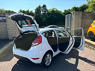 Used 2015 Ford Fiesta Zetec White - Interior and Exterior details 19