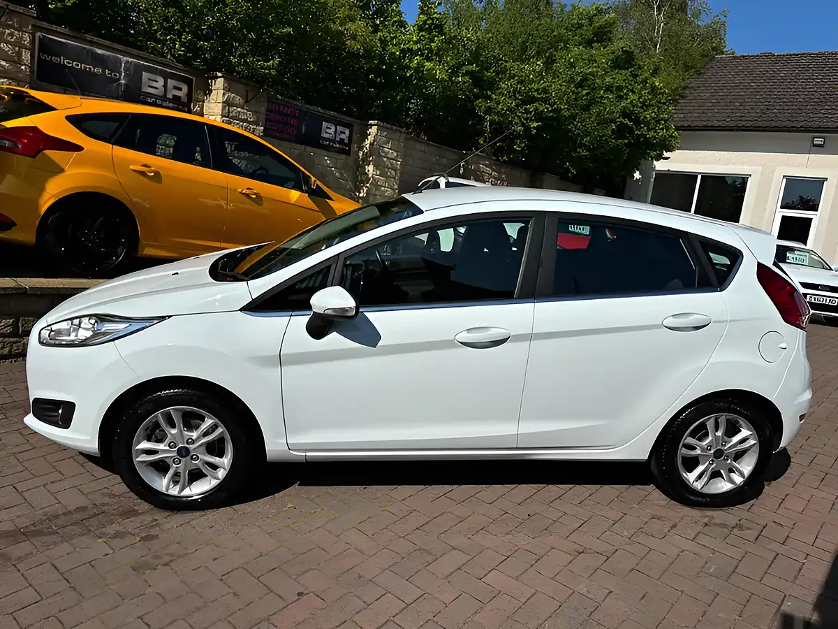 Used 2015 Ford Fiesta Zetec White - Interior and Exterior details 5