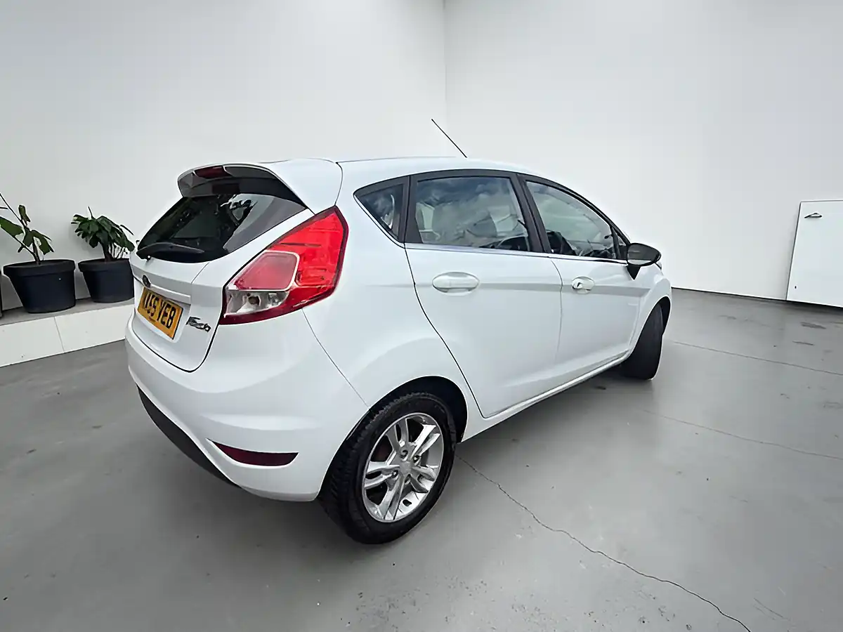 Used 2015 Ford Fiesta Zetec White - Interior and Exterior details 3