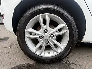 Used 2015 Ford Fiesta Zetec White - Interior and Exterior details 6