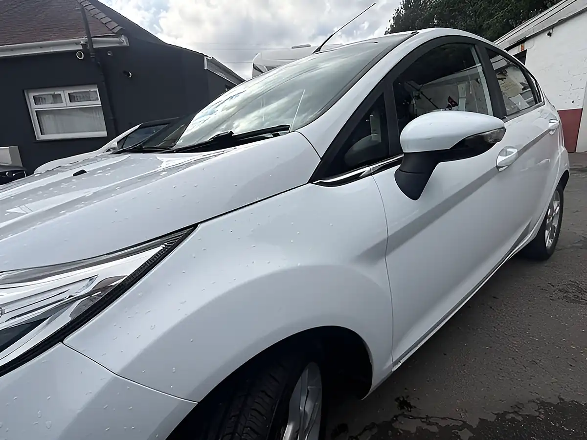 Used 2015 Ford Fiesta Zetec White - Interior and Exterior details 9